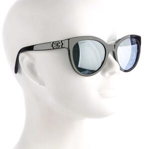 Chanel CC logo slight cat eye sunglasses black AUTHENTIC
